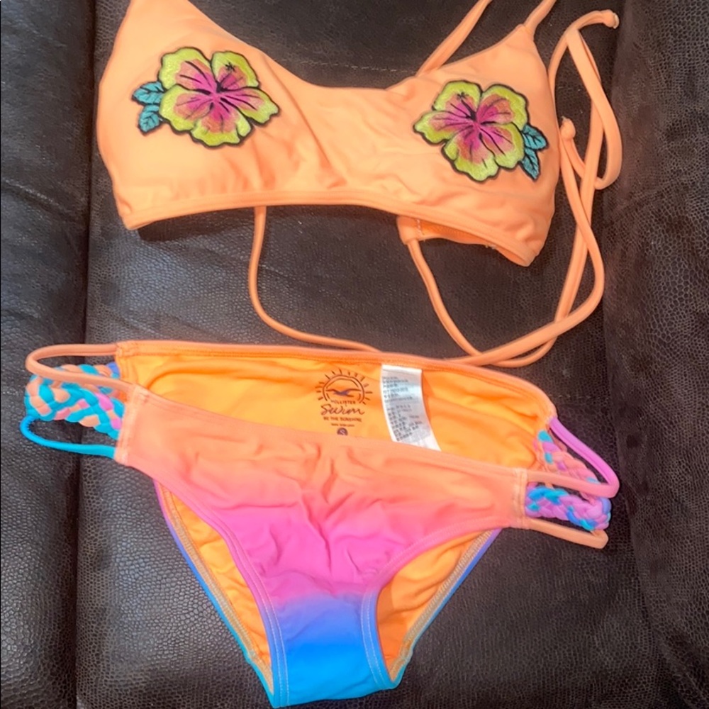 hollister swim top and bottom